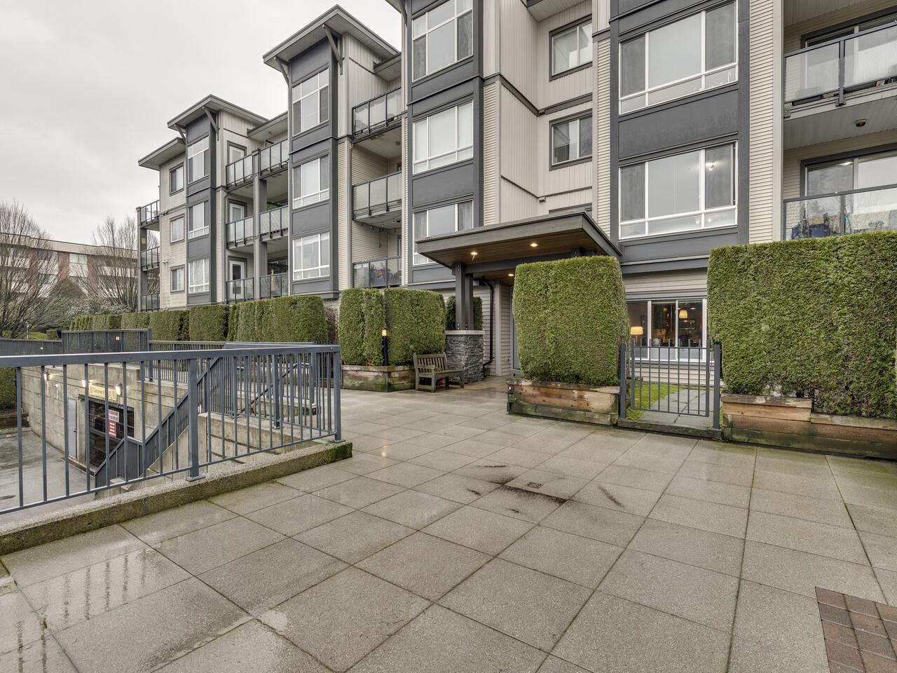 404 2943 NELSON PLACE, Abbotsford real estate listing for sale