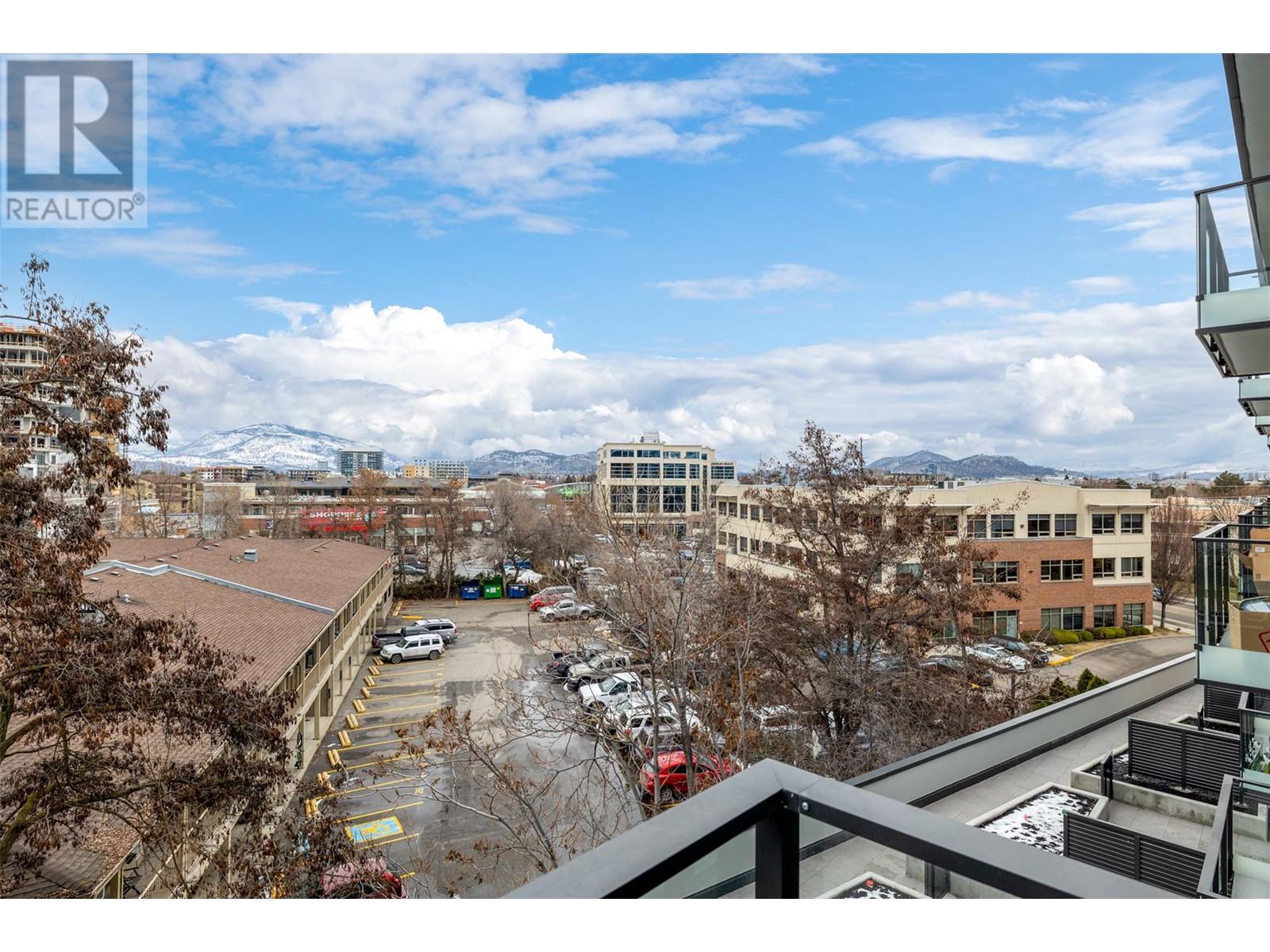 403 3389 Lakeshore Road, Kelowna