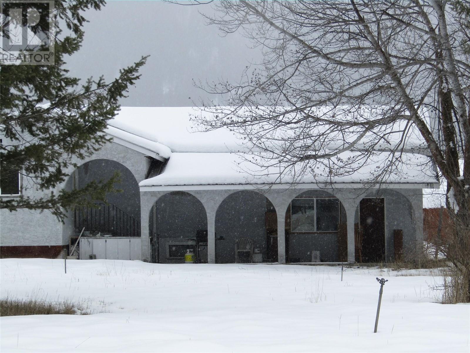 3590 Kettle Valley Road, Rock Creek