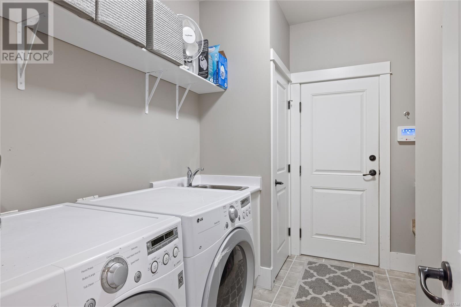 575 Doehle Ave, Parksville real estate listing 987744