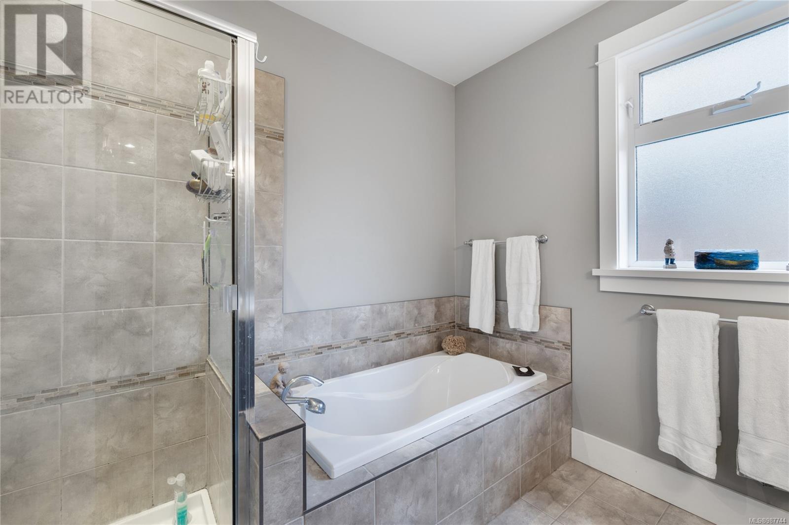 575 Doehle Ave, Parksville real estate listing 987744