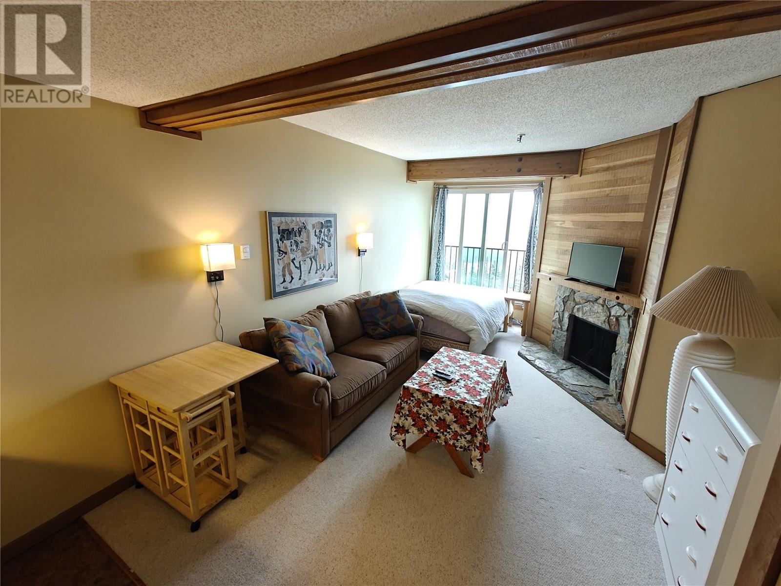 907 7470 Porcupine Road, Big White