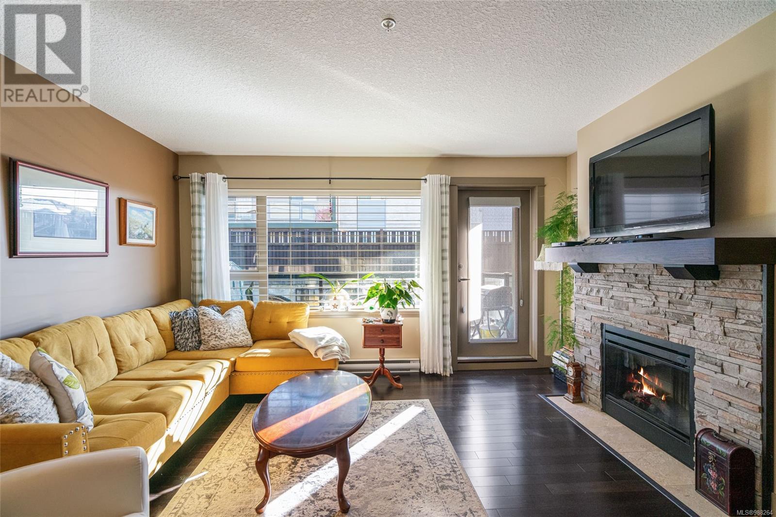 Photo 15 of 208 257 Moilliet St S, Parksville BC