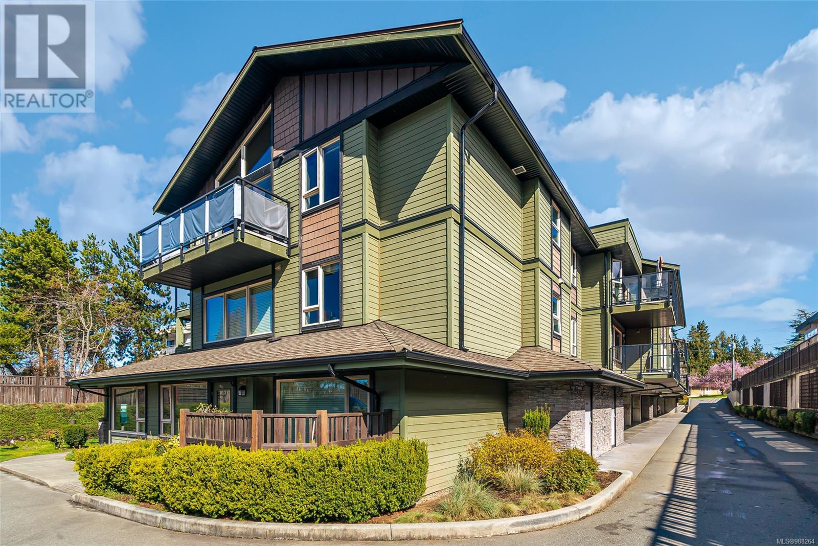 Photo 13 of 208 257 Moilliet St S, Parksville BC