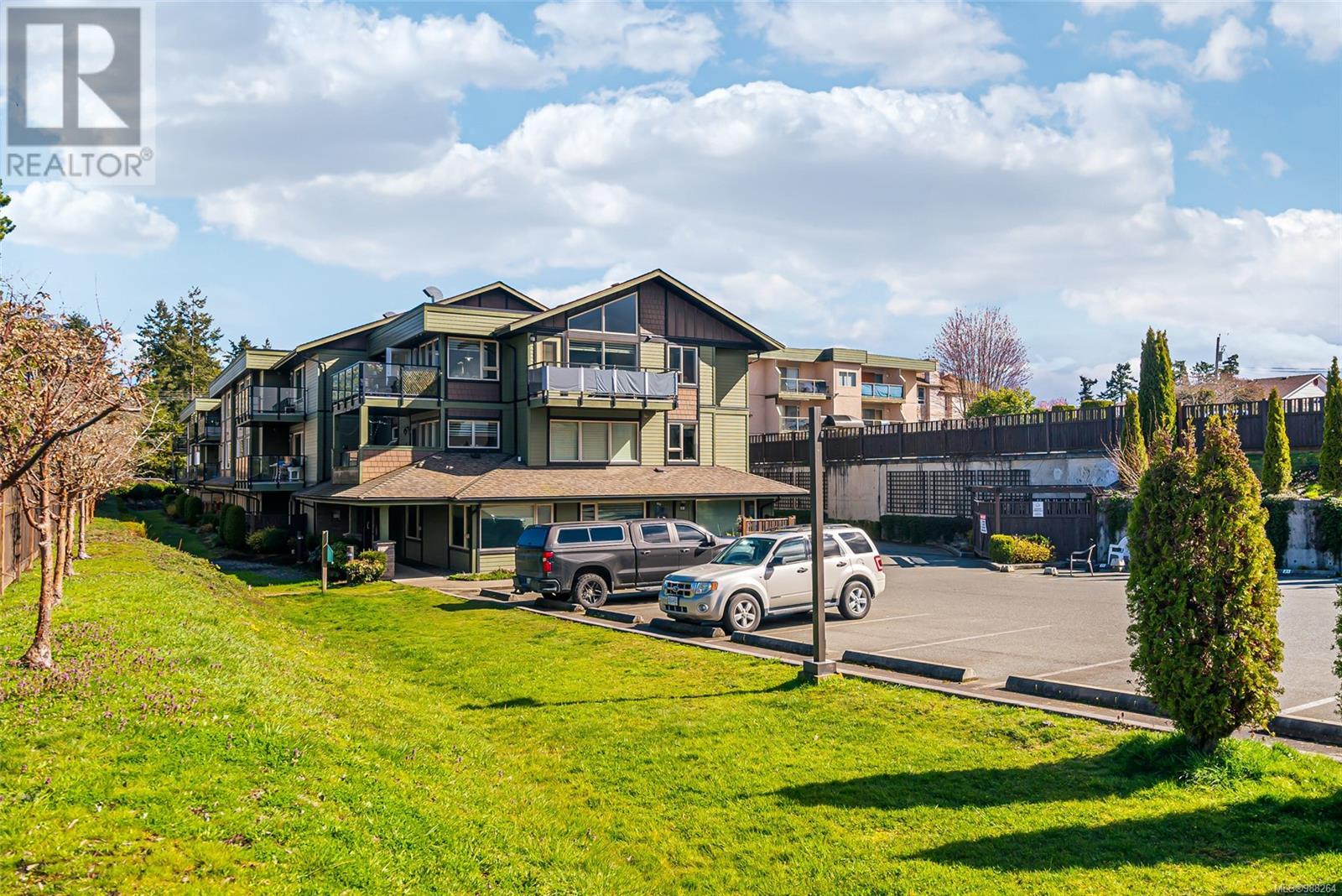 Photo 27 of 208 257 Moilliet St S, Parksville BC