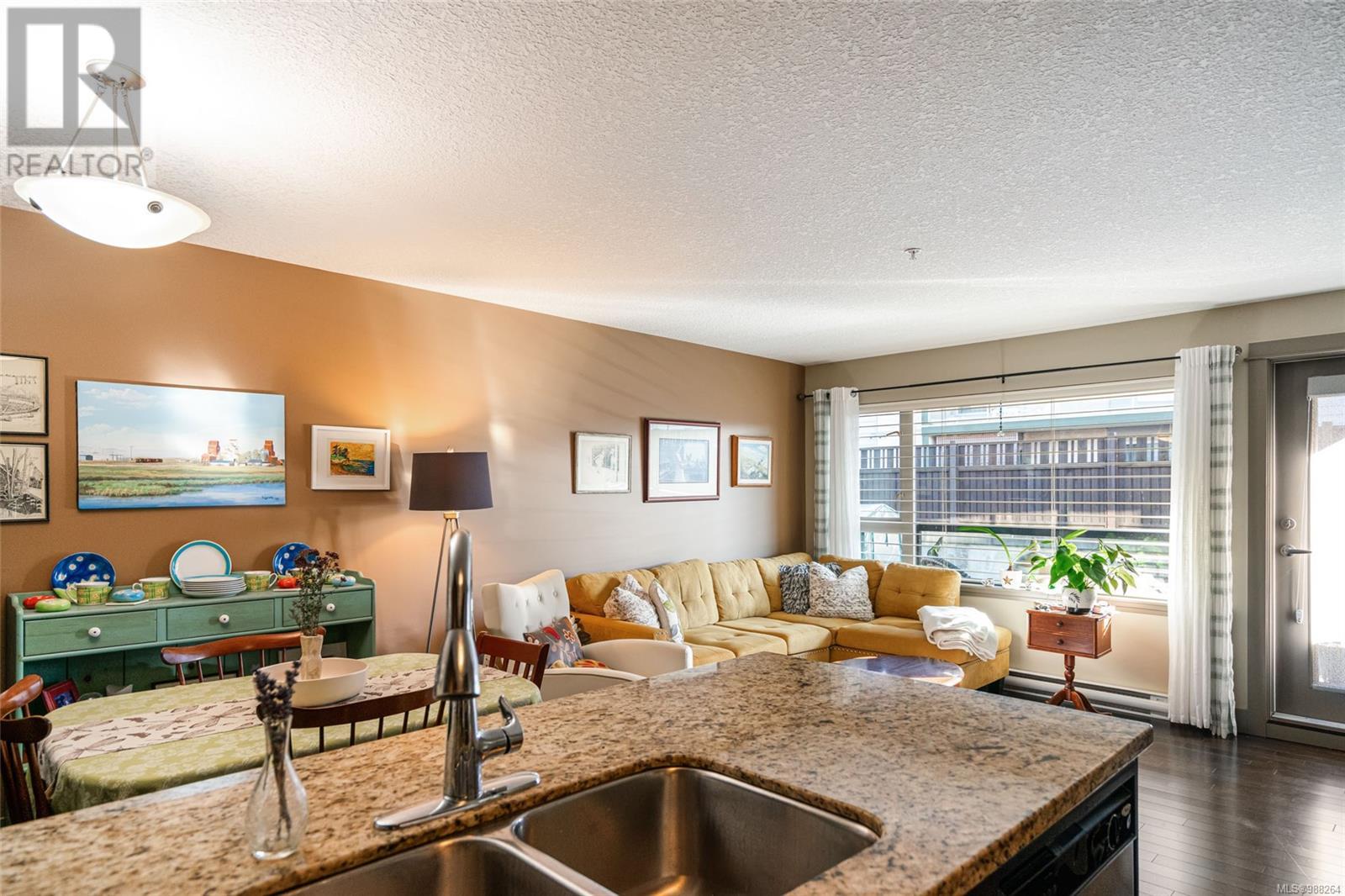 Photo 4 of 208 257 Moilliet St S, Parksville BC