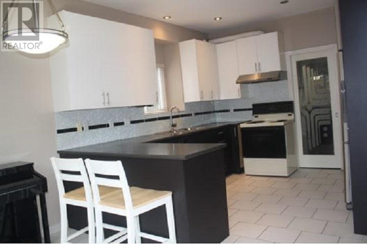 Photo 8 of 7441 15th Avenue, Burnaby BC