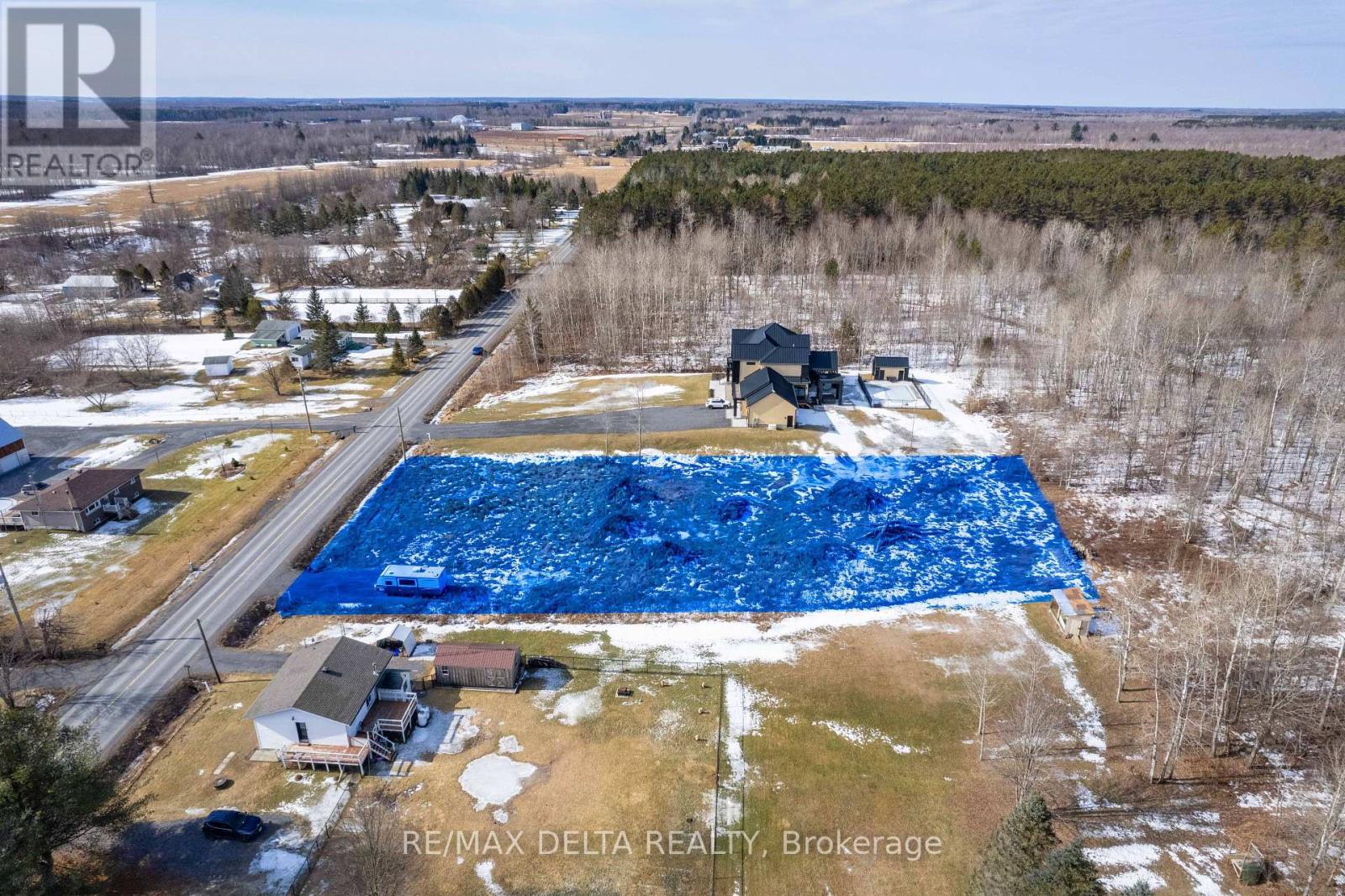 Photo 6 of 1504 Calypso Road, The Nation ON