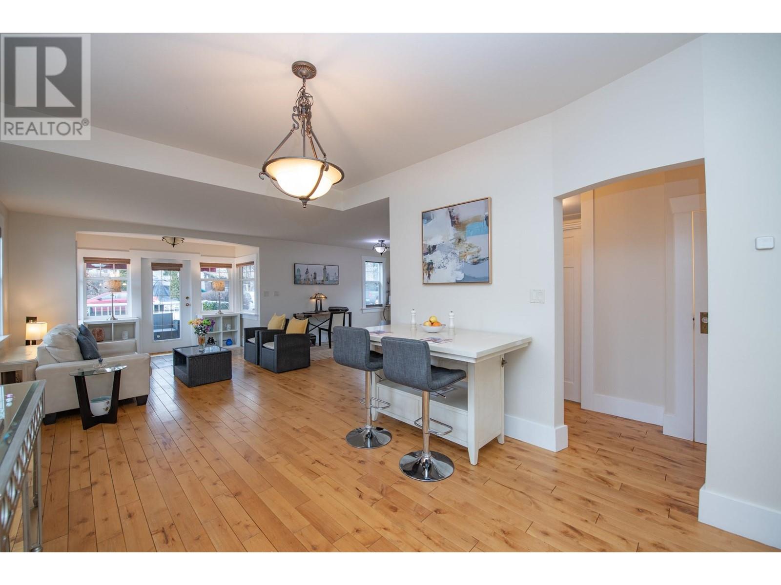  2402 35 Avenue, Vernon