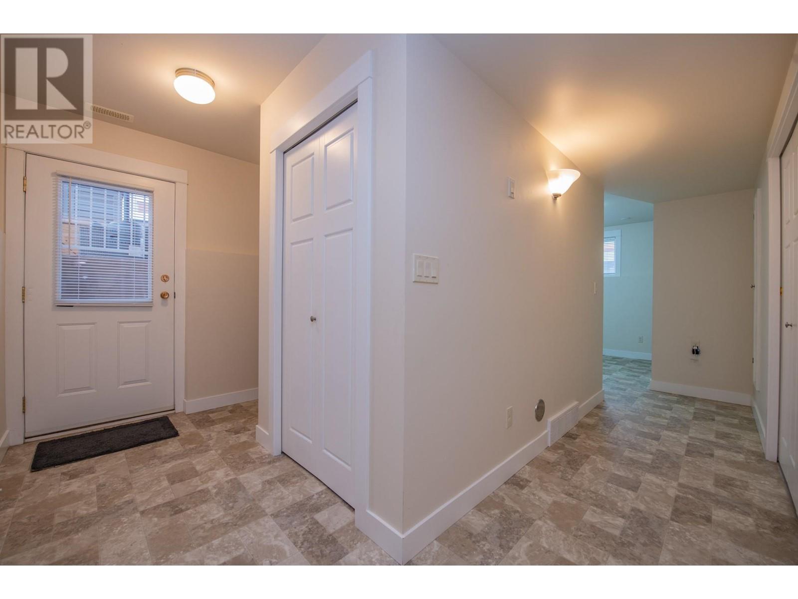  2402 35 Avenue, Vernon