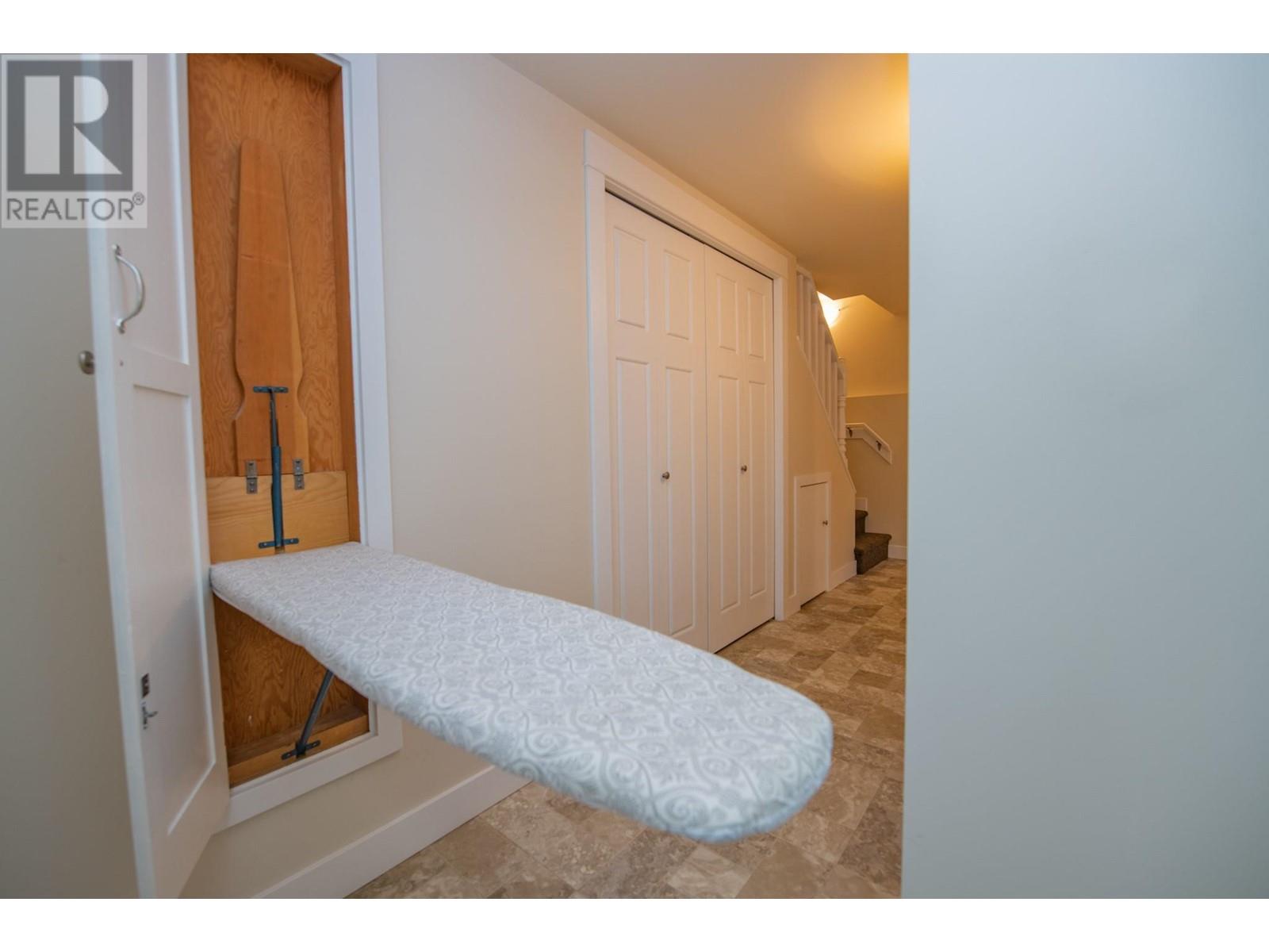  2402 35 Avenue, Vernon
