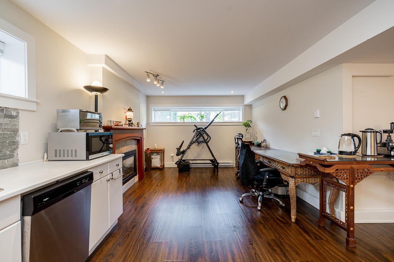 Photo 16 of 15125 Canary Drive, Surrey BC