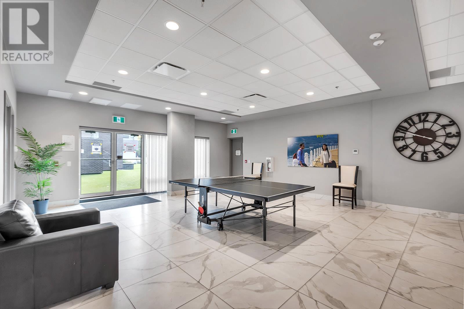 302 925 Leon Avenue, Kelowna