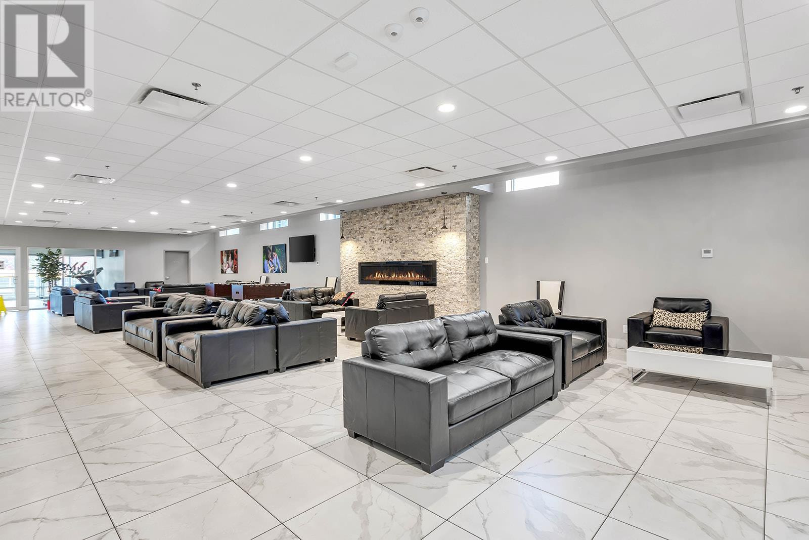302 925 Leon Avenue, Kelowna