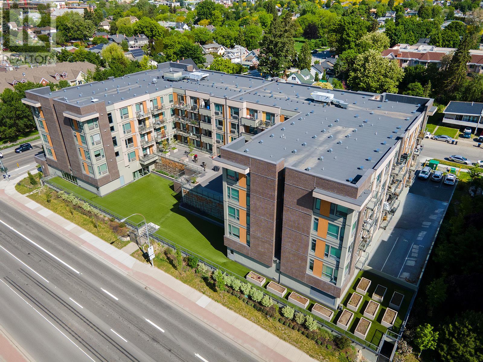 302 925 Leon Avenue, Kelowna
