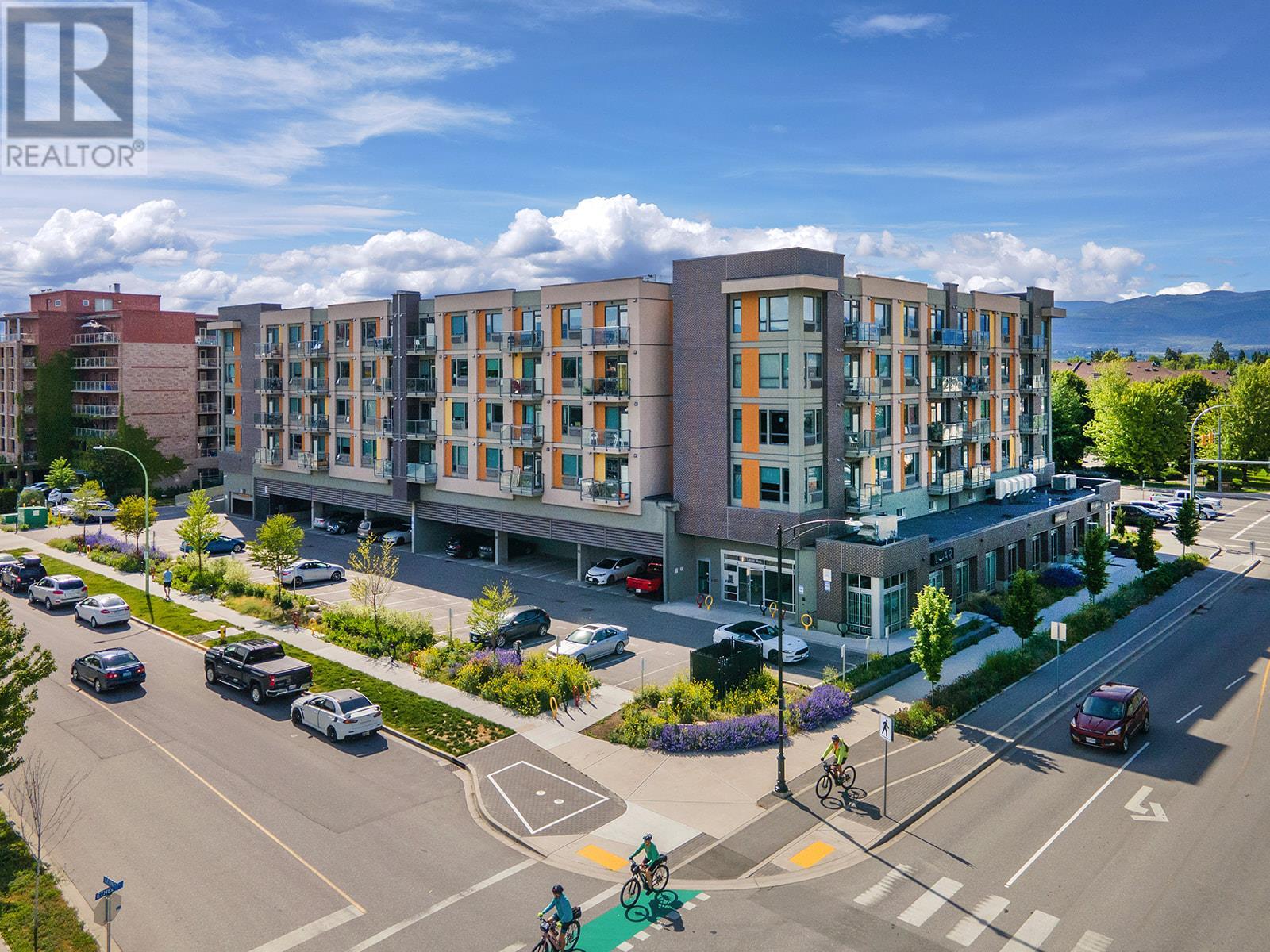 302 925 Leon Avenue, Kelowna