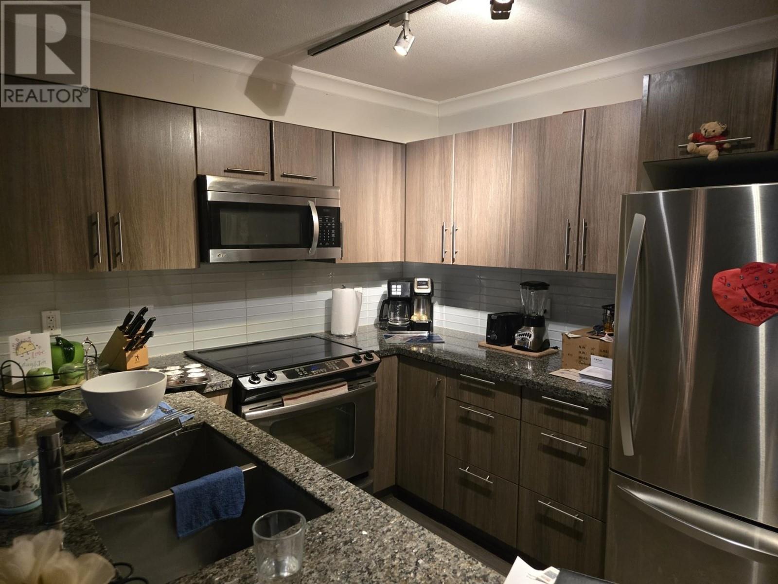 212 12075 EDGE STREET, Maple Ridge real estate listing R2970133