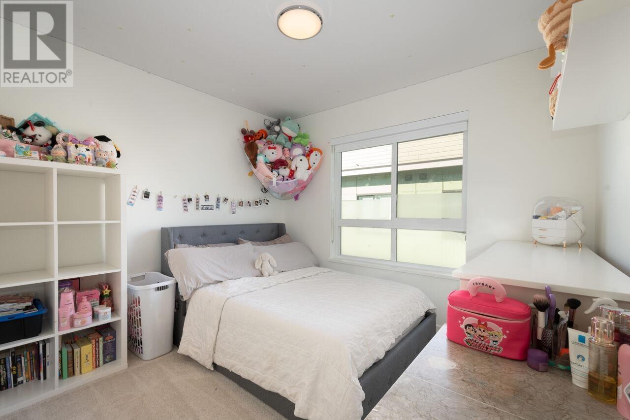 13 10233 RIVER DRIVE, Richmond
