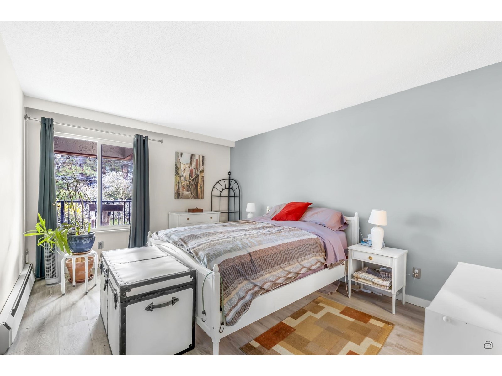 205 1351 MARTIN STREET, White Rock real estate listing R2970327