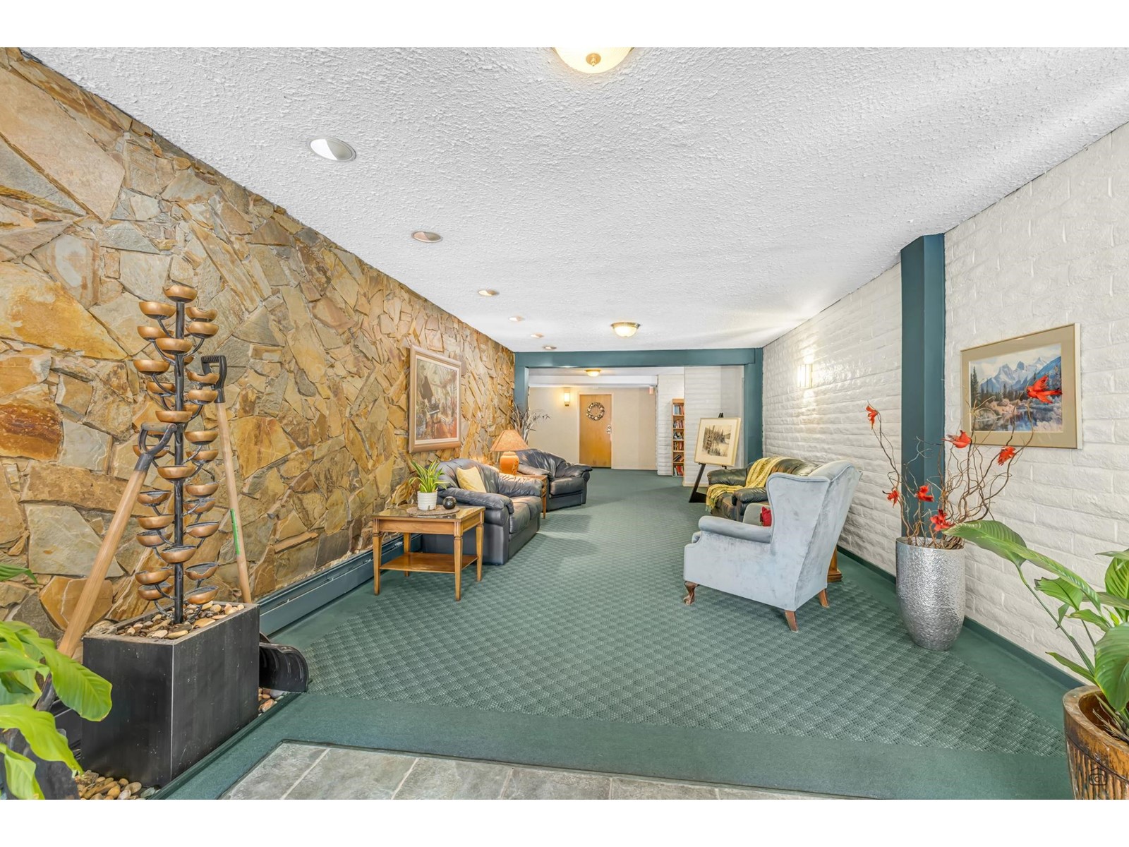 205 1351 MARTIN STREET, White Rock real estate listing R2970327