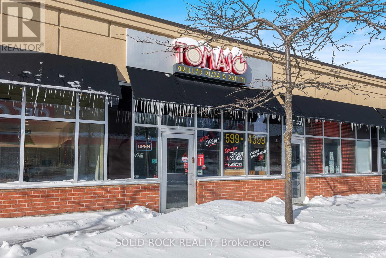 https://ddfcdn.realtor.ca/listing/TS638760955490400000/reb76/highres/3/x11987913_1.jpg