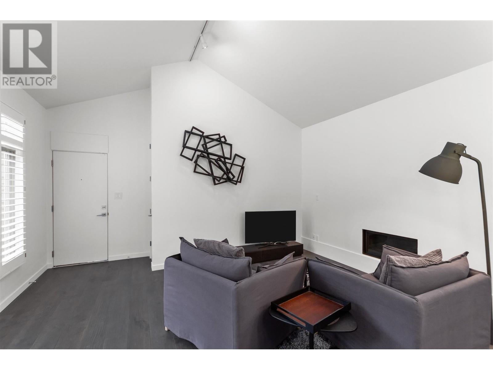 303 6505 3 AVENUE, Delta real estate listing R2970565