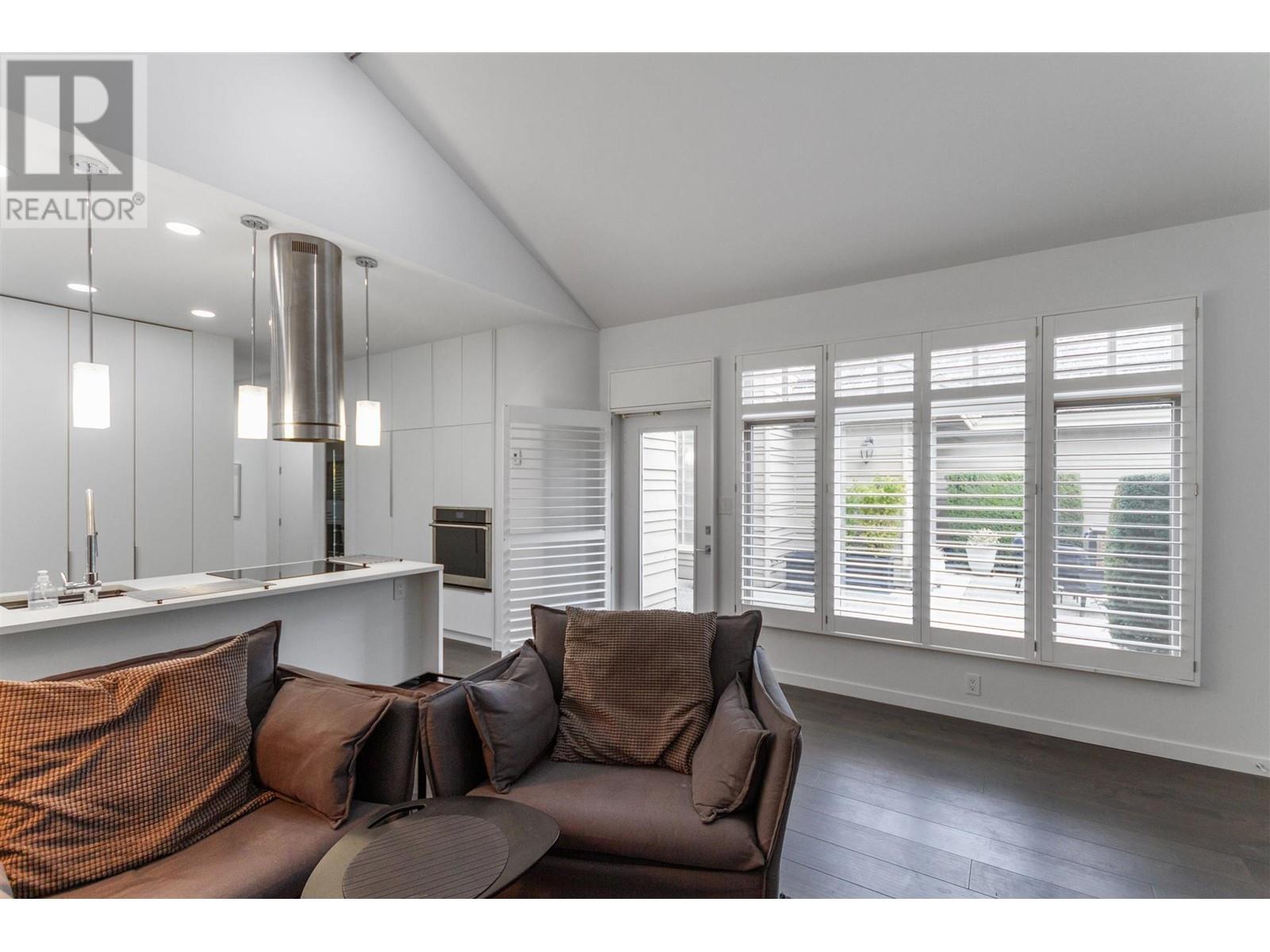 303 6505 3 AVENUE, Delta real estate listing R2970565