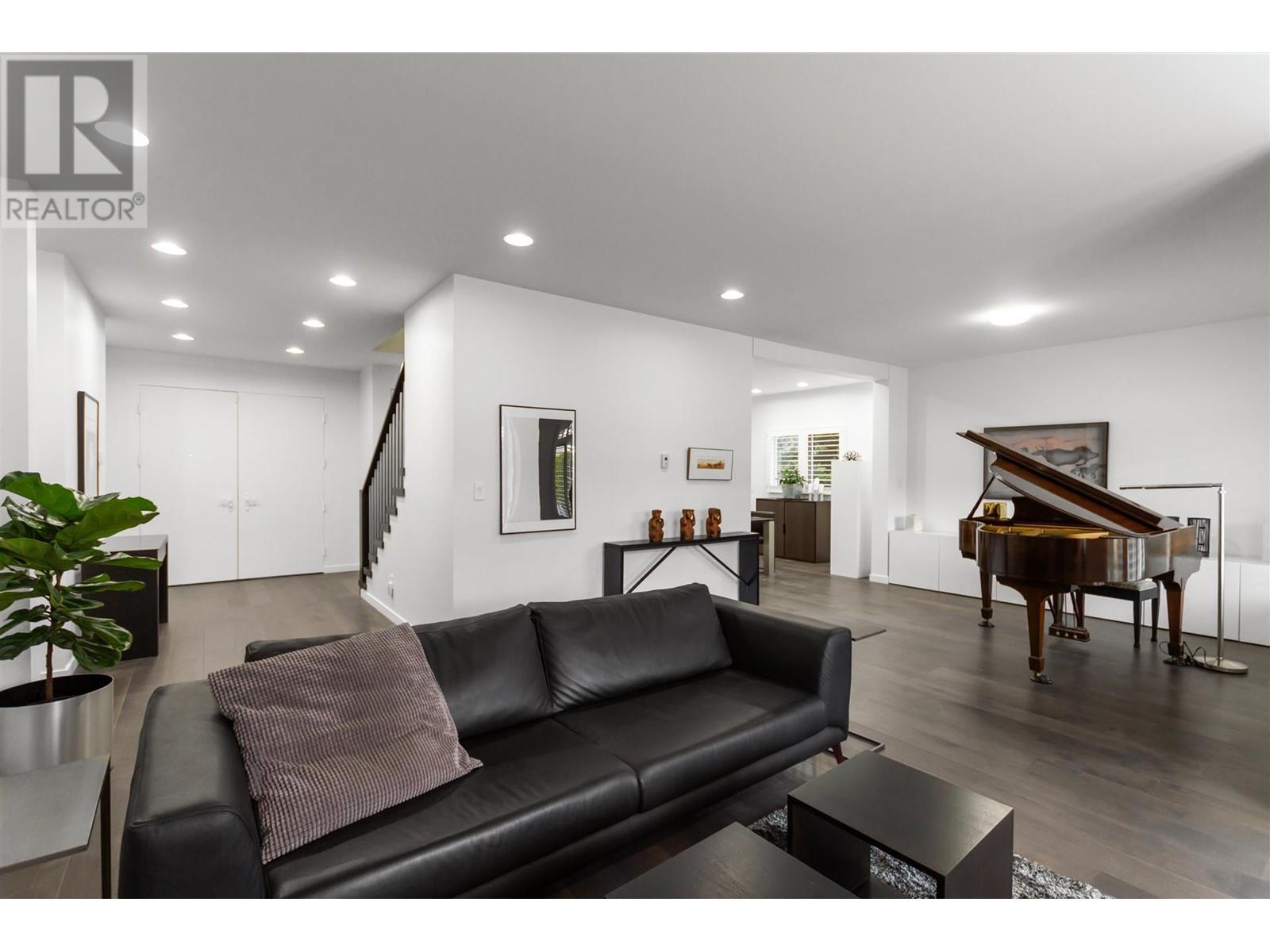 303 6505 3 AVENUE, Delta real estate listing R2970565