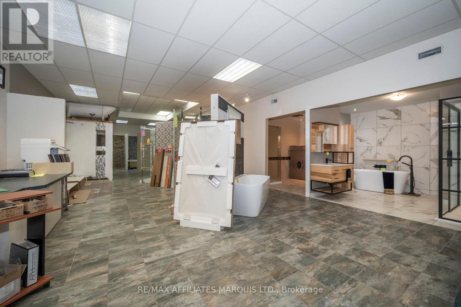 Photo 14 of 36 Marlborough Street N, Cornwall ON