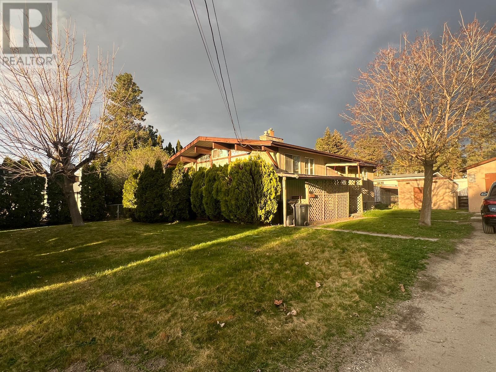 215 Cambie Road, Kelowna