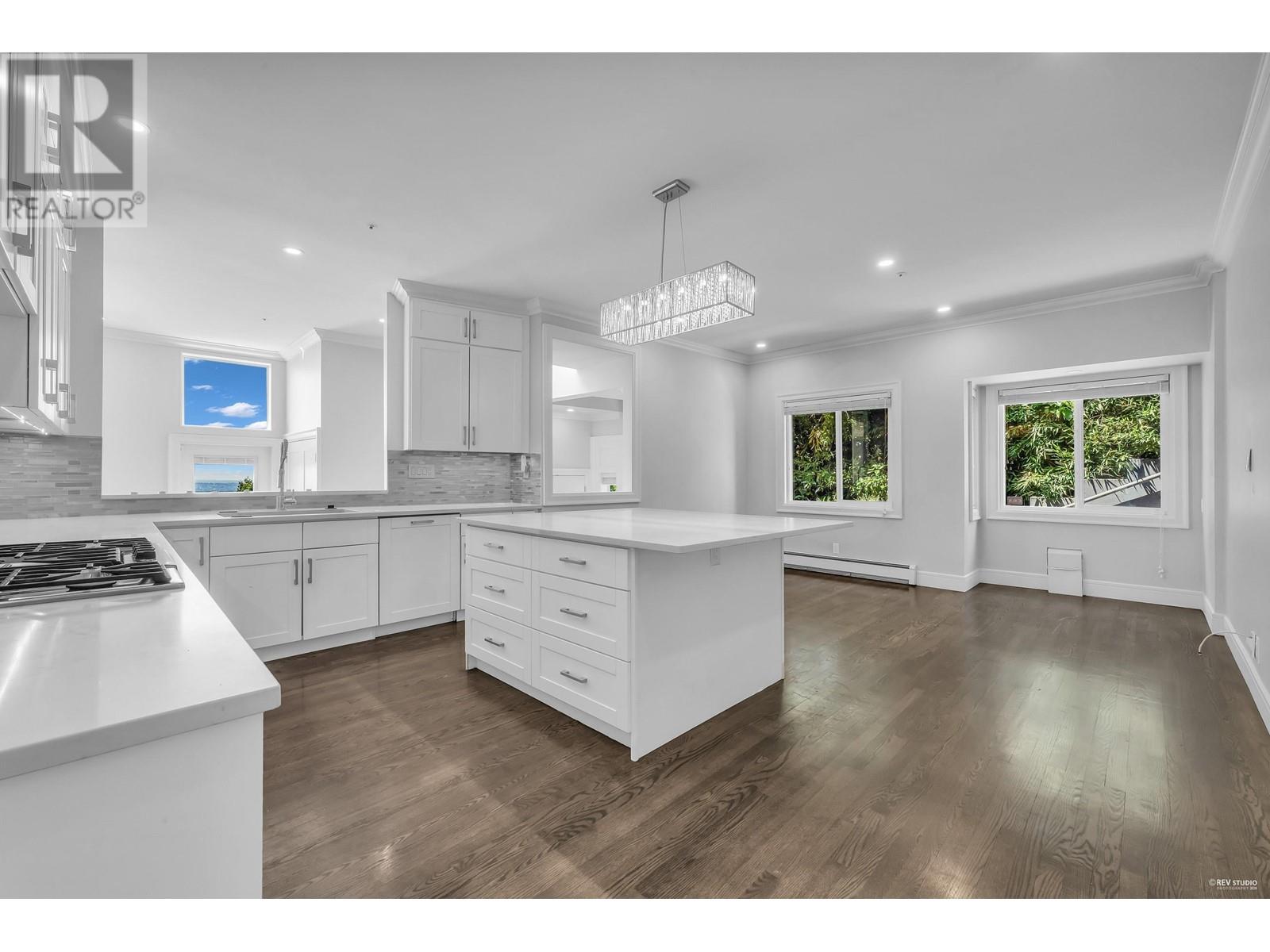 2611 WESTHILL WAY, West Vancouver real estate listing R2970634