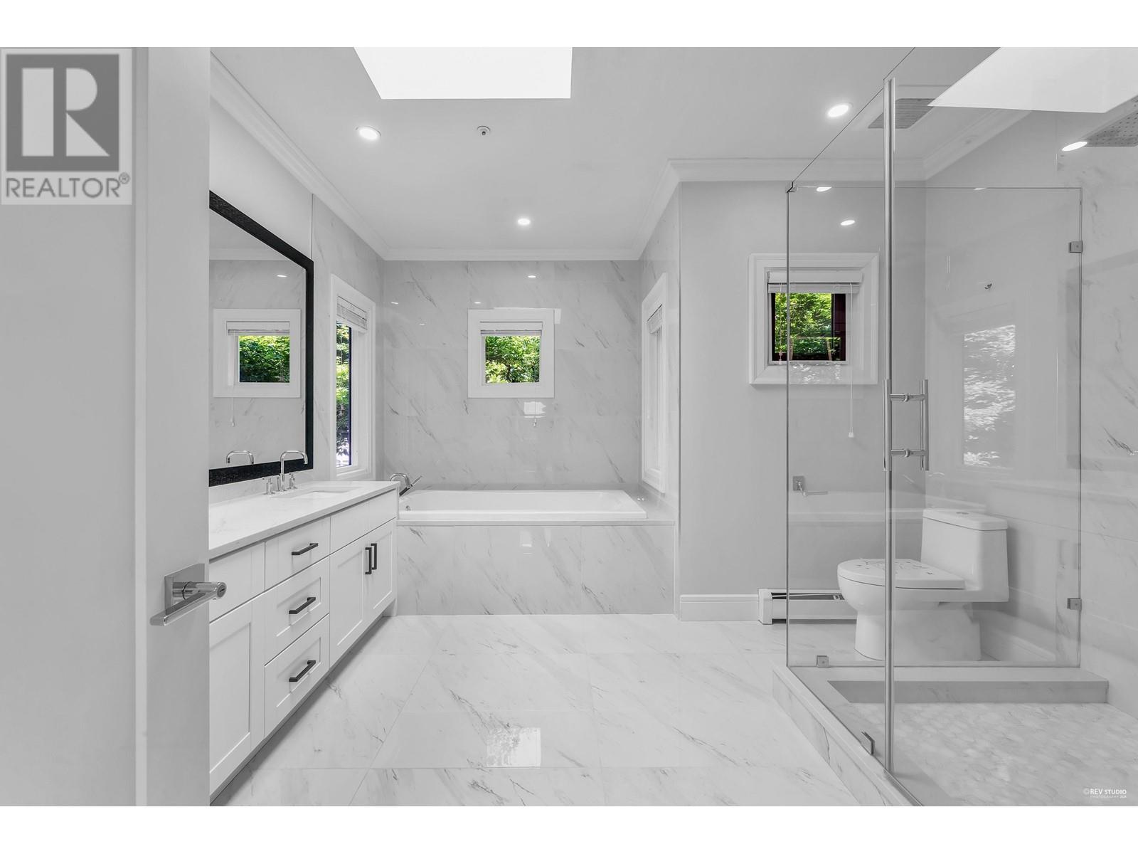 2611 WESTHILL WAY, West Vancouver real estate listing R2970634