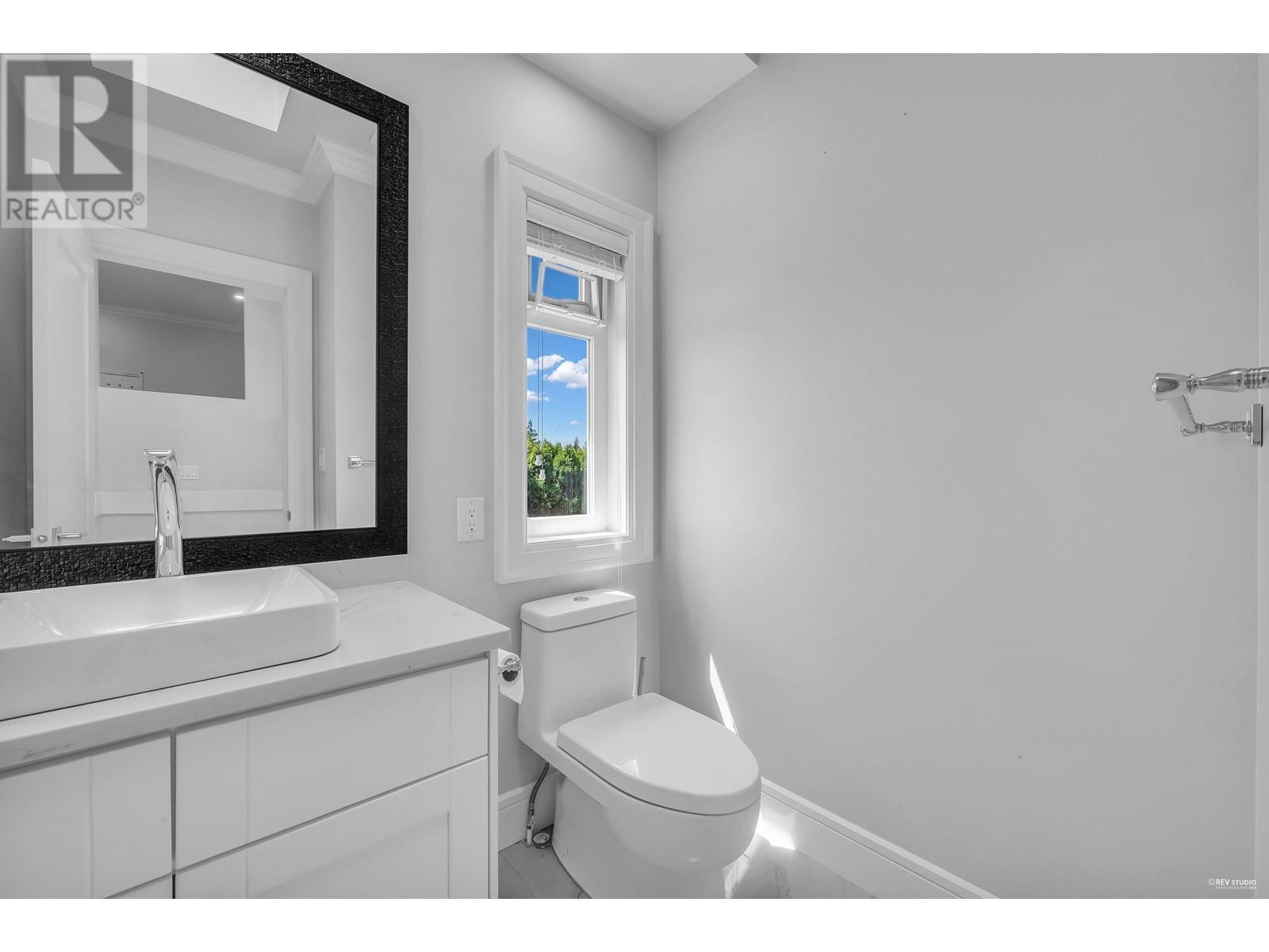 2611 WESTHILL WAY, West Vancouver real estate listing R2970634