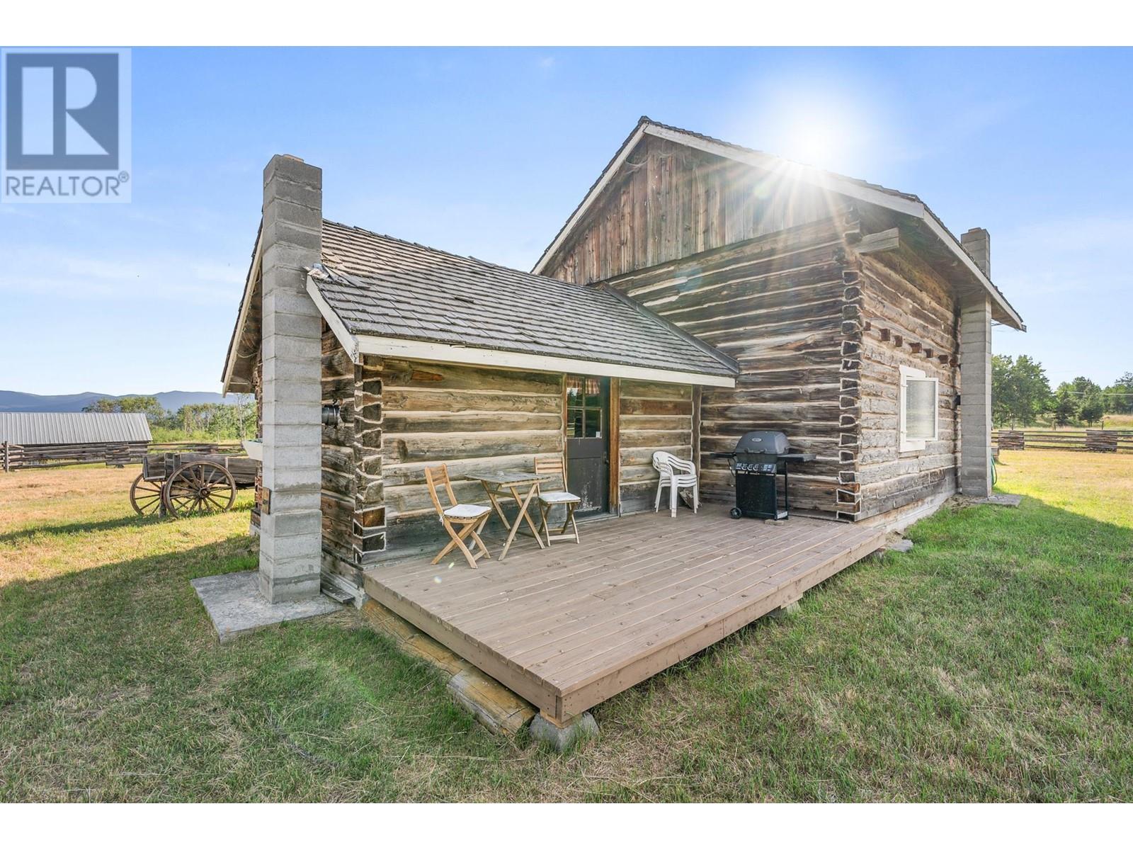 3460 MEADOW LAKE Road, Clinton