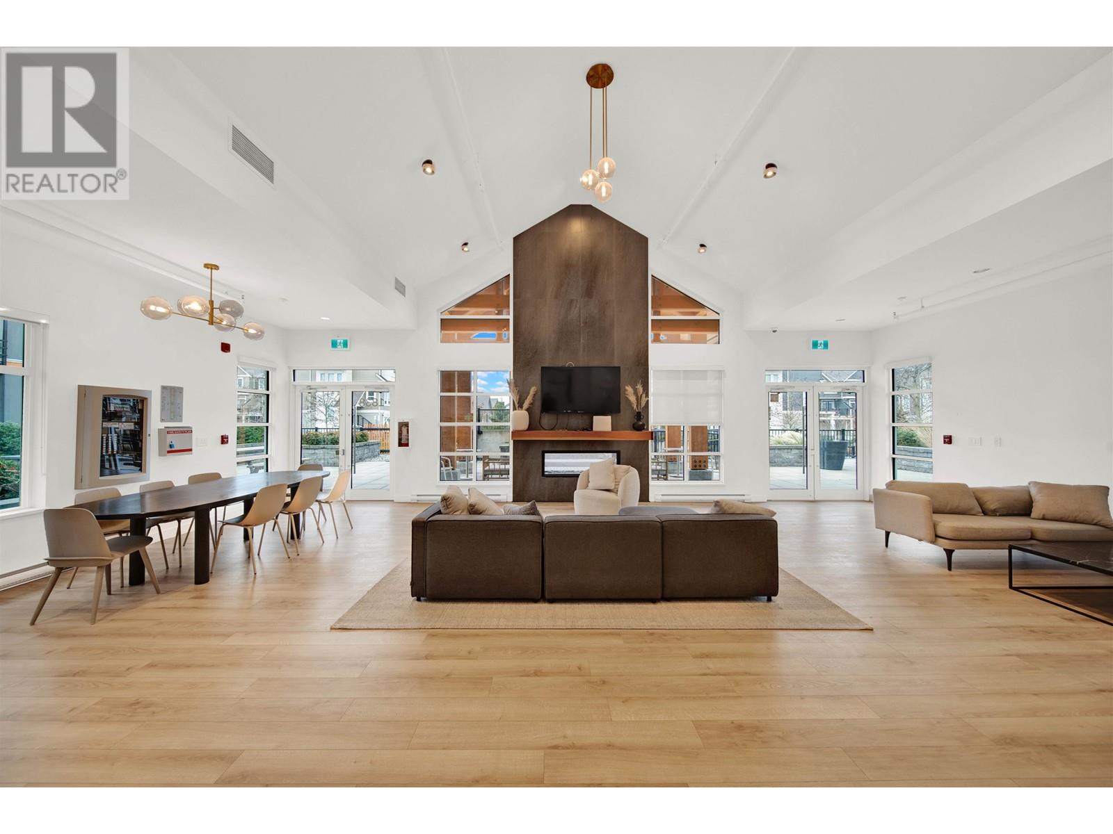 #216-1892 STARLING Drive, Tsawwassen