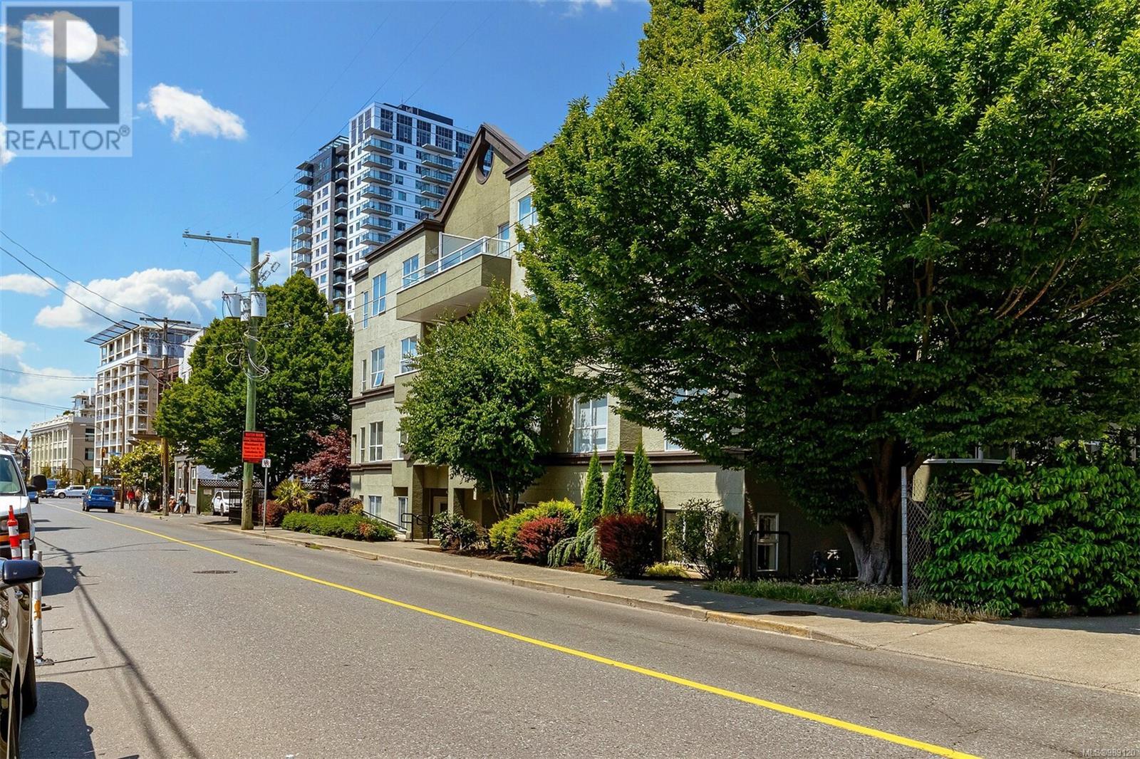 102 & 103 832 Fisgard Street, Victoria