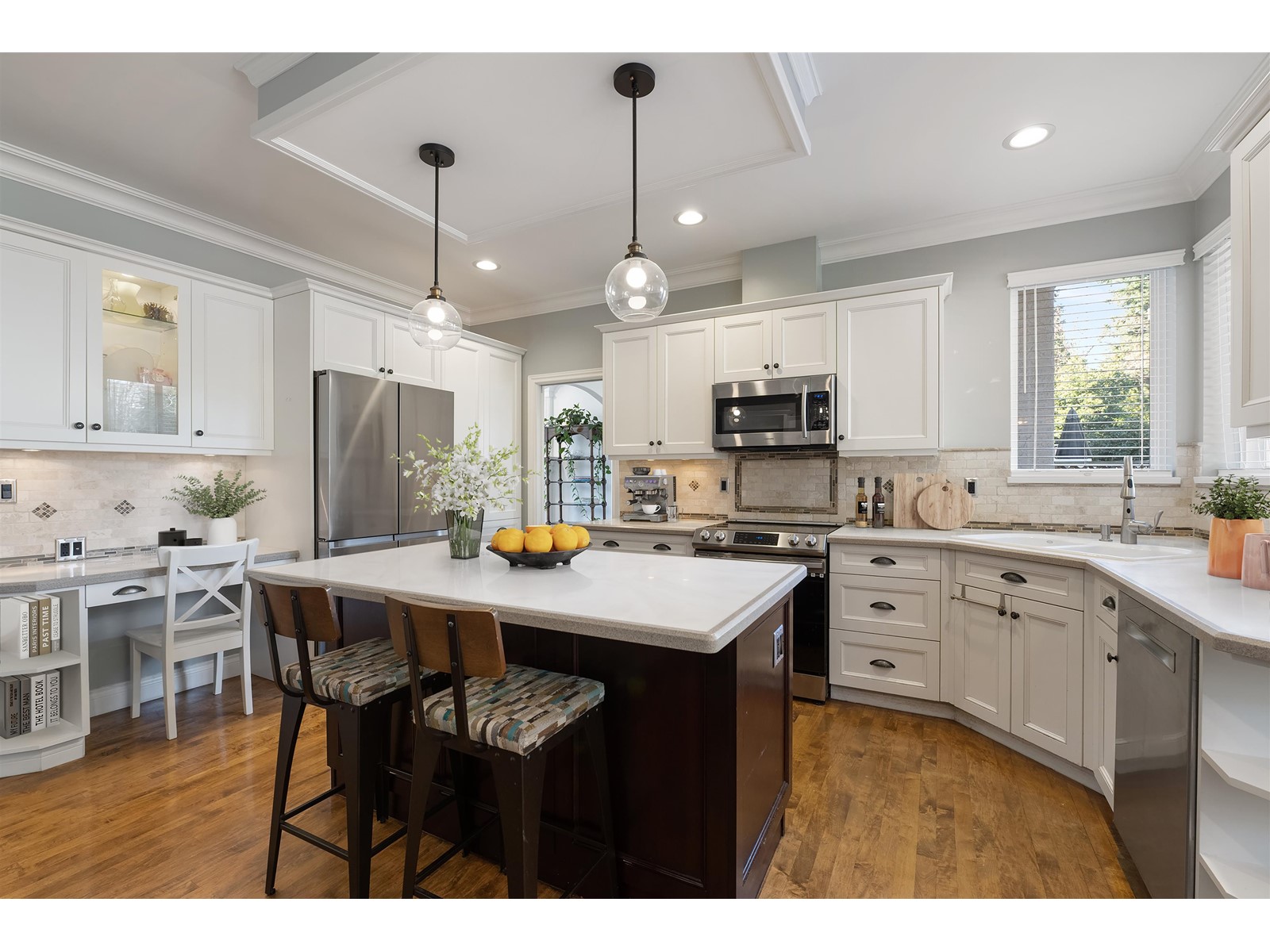 14027 BLACKBURN AVENUE, White Rock real estate listing R2969979