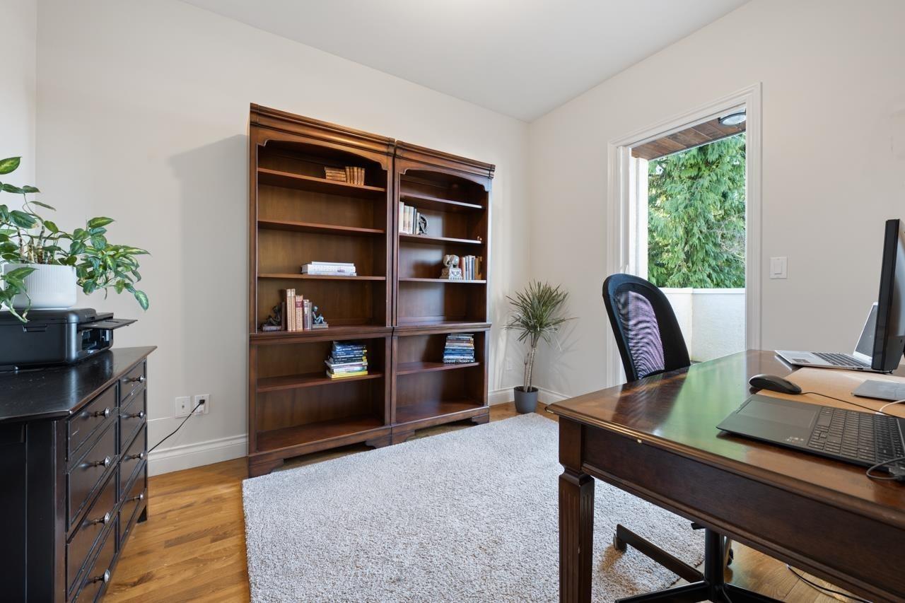 14027 BLACKBURN AVENUE, White Rock real estate listing R2969979