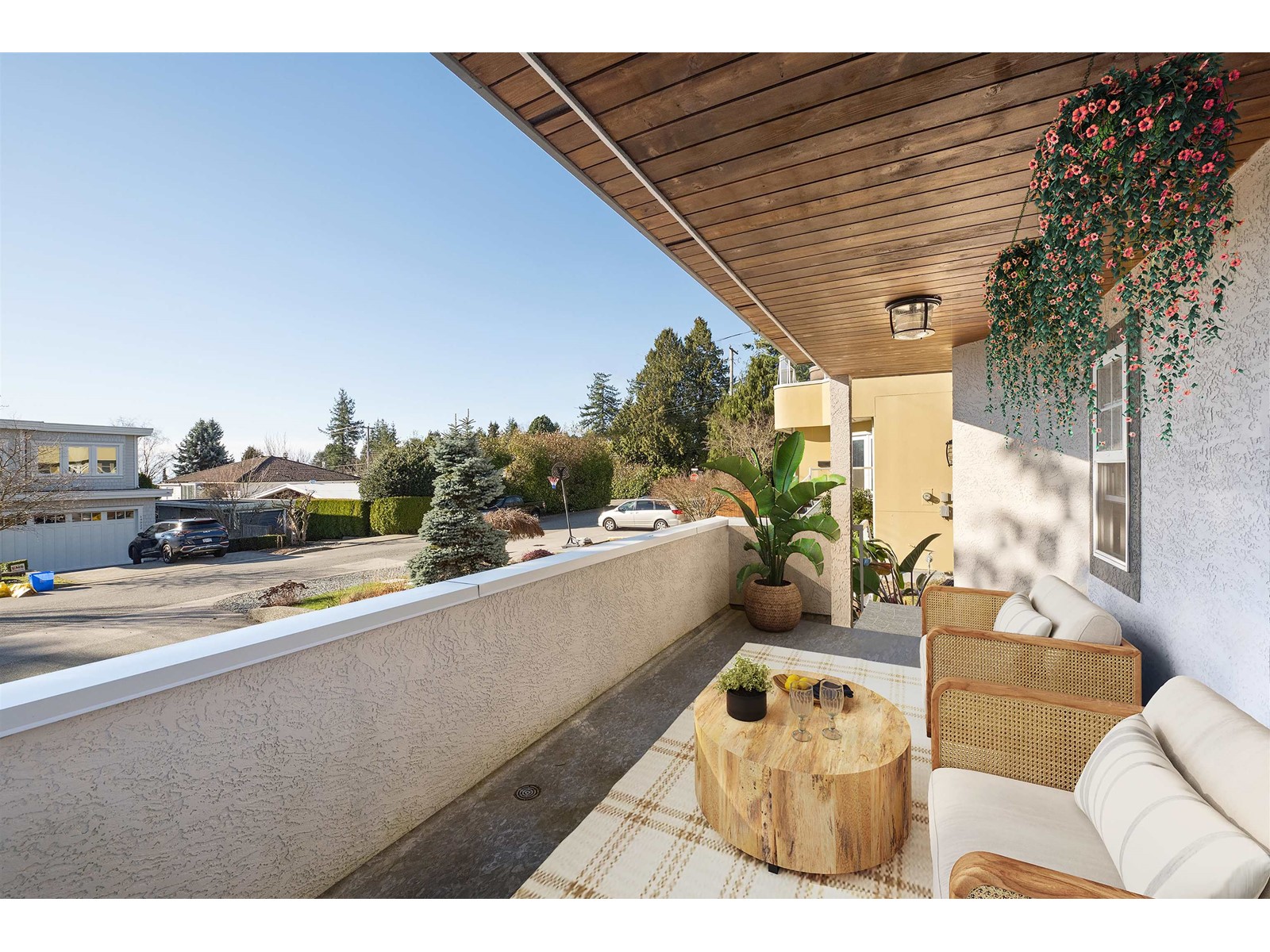 14027 BLACKBURN AVENUE, White Rock real estate listing R2969979