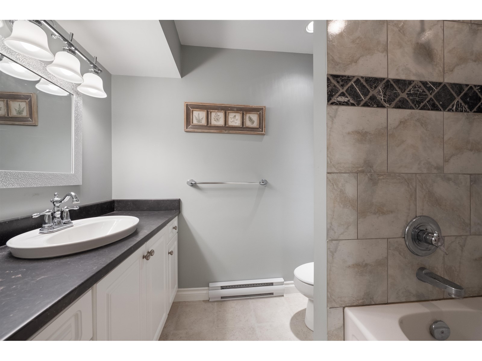 14027 BLACKBURN AVENUE, White Rock real estate listing R2969979