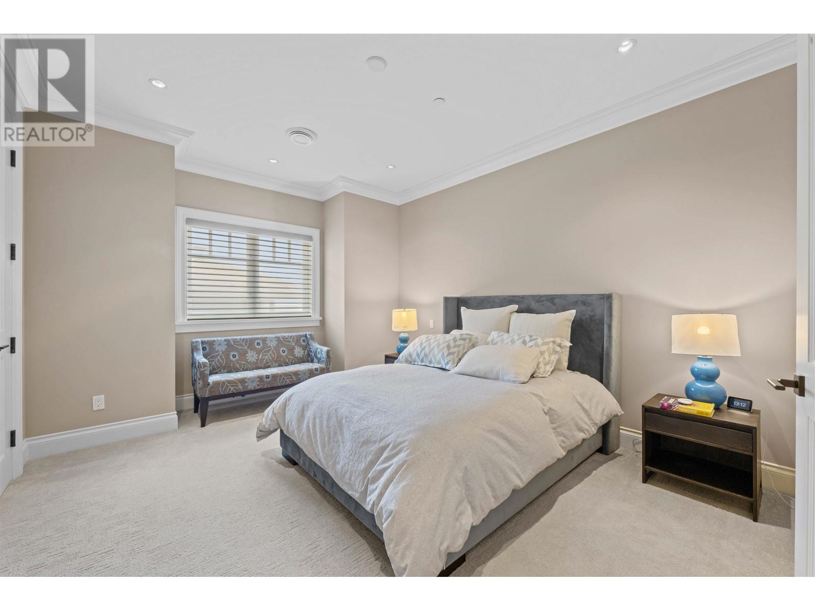 1028 GROVELAND PLACE, West Vancouver