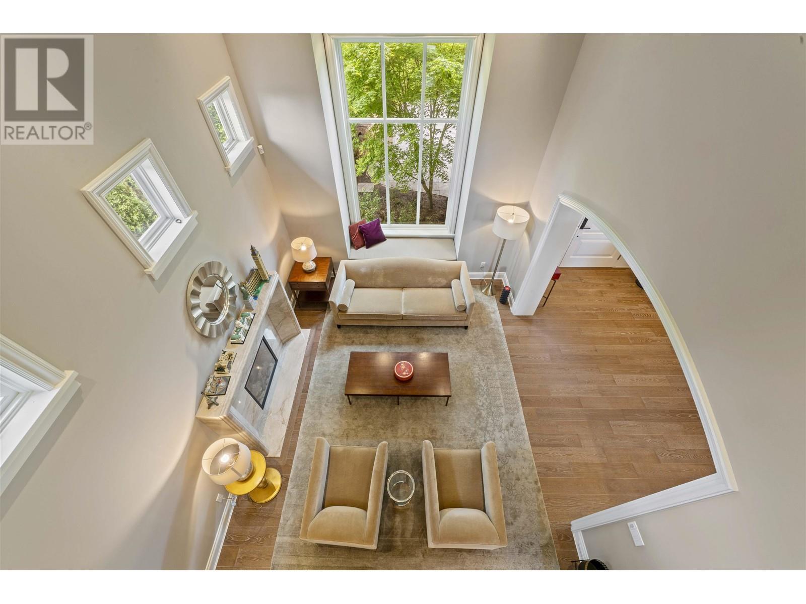 1028 GROVELAND PLACE, West Vancouver