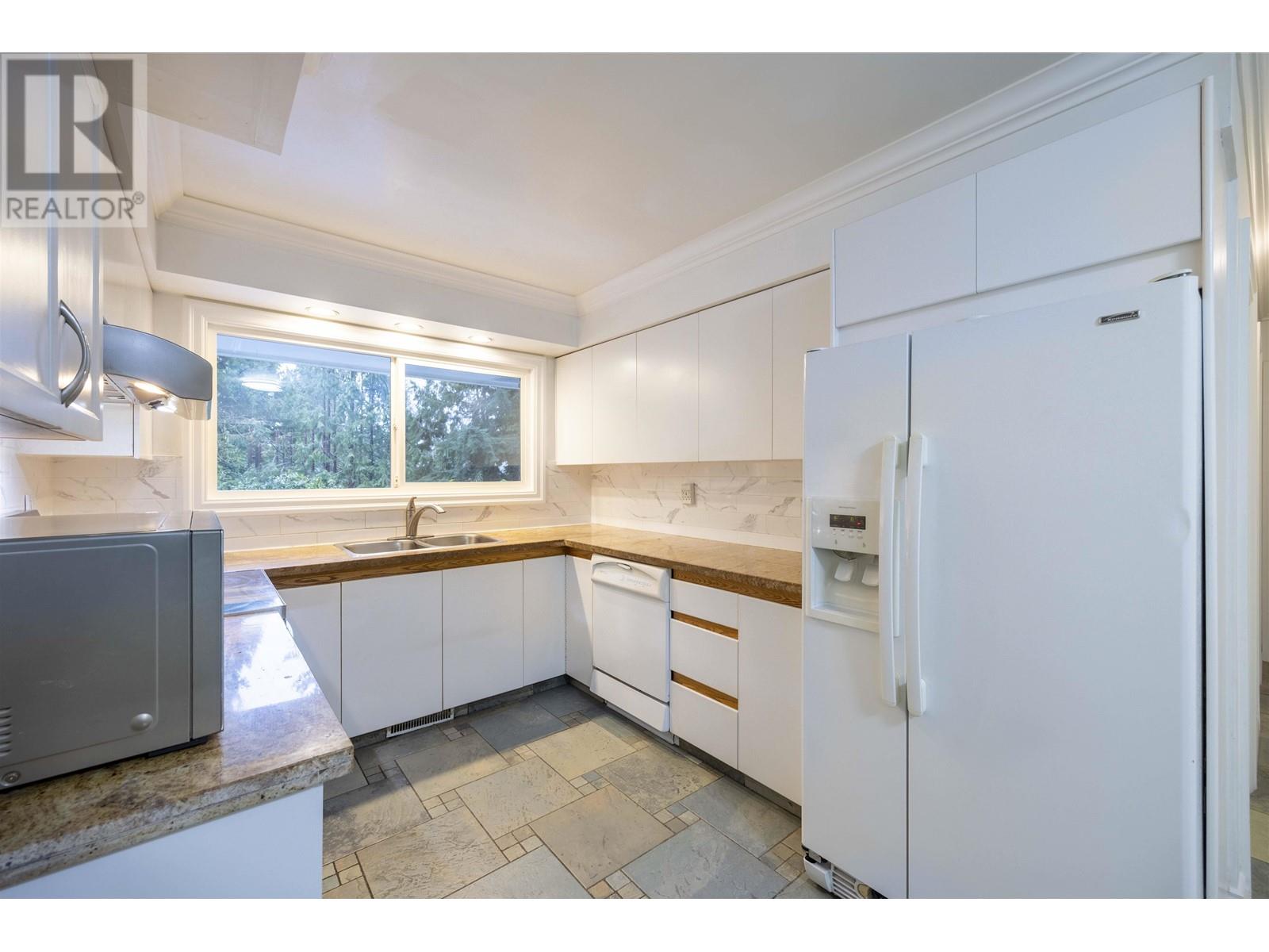 3390 WESTMOUNT ROAD, West Vancouver real estate listing R2970807