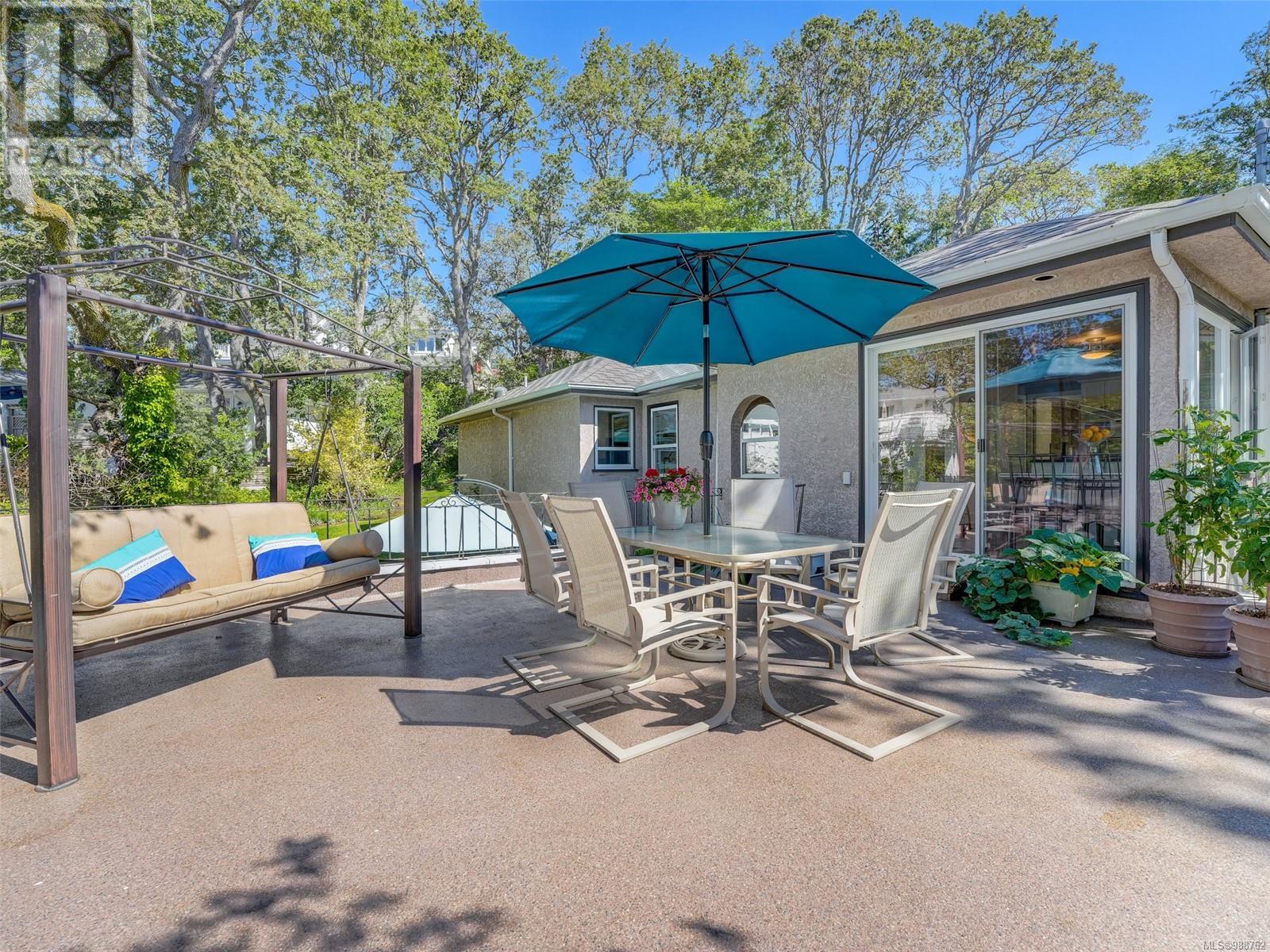 3420 Bonair Place, Saanich
