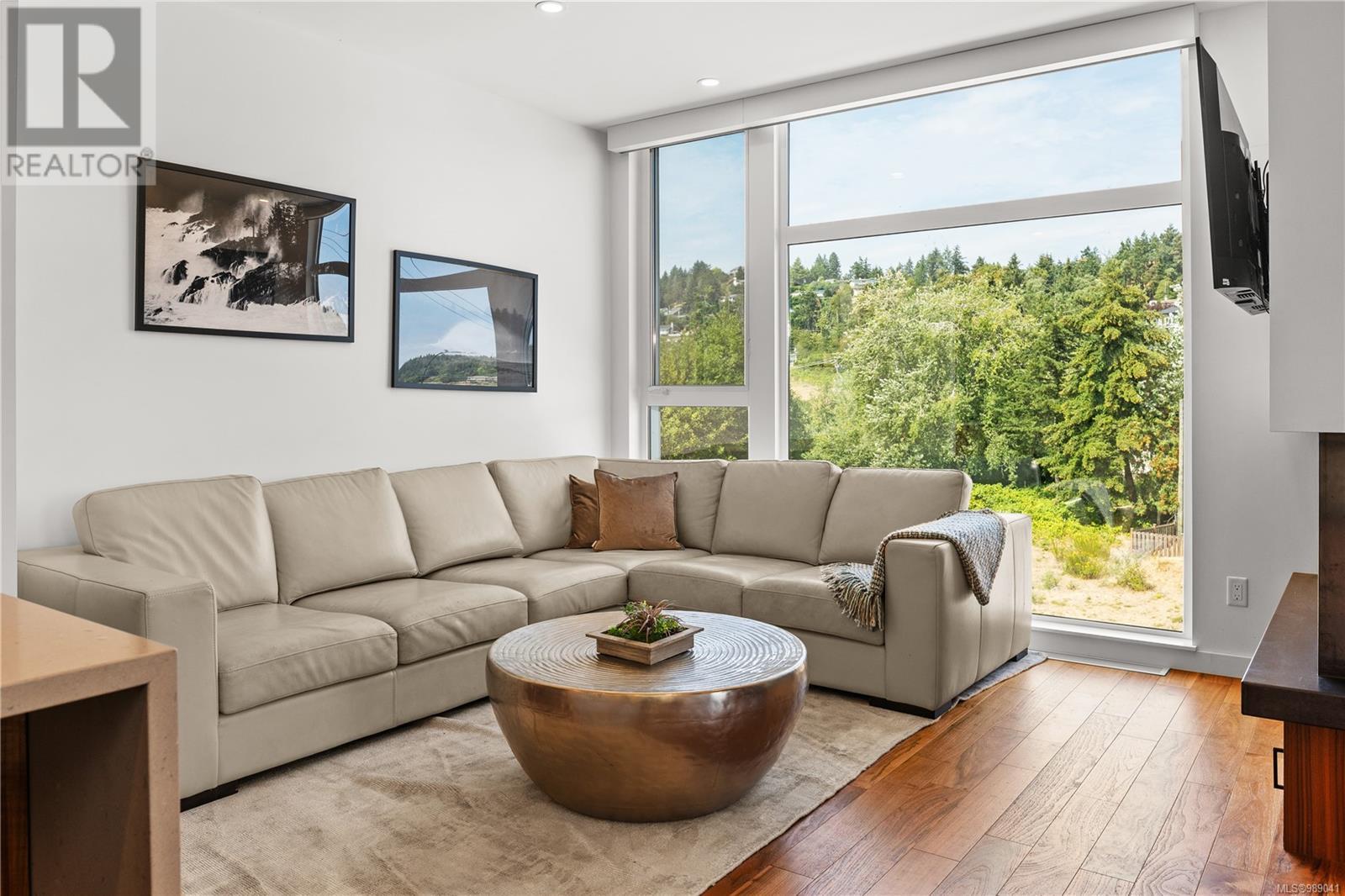 101 2835 Departure Bay Rd, Nanaimo real estate listing 989041
