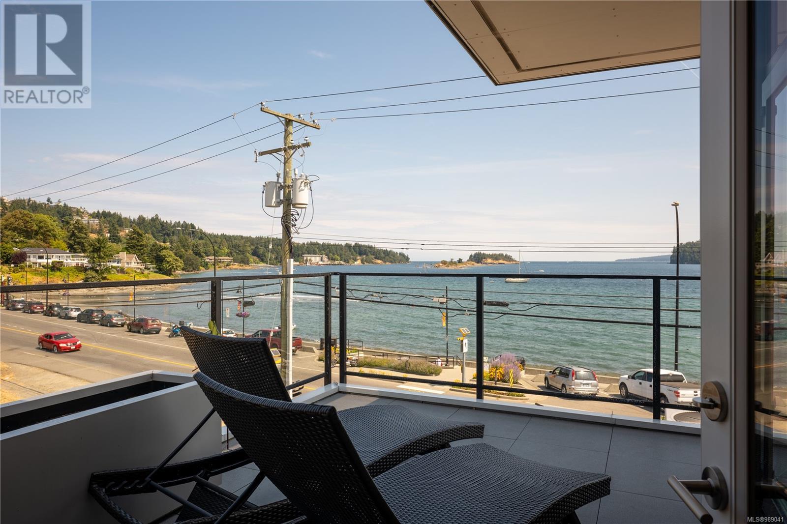 101 2835 Departure Bay Rd, Nanaimo real estate listing 989041