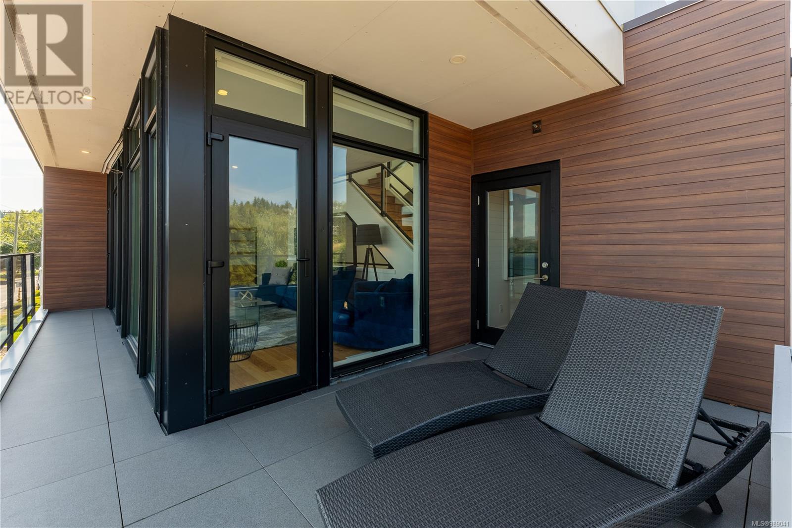 101 2835 Departure Bay Rd, Nanaimo real estate listing 989041