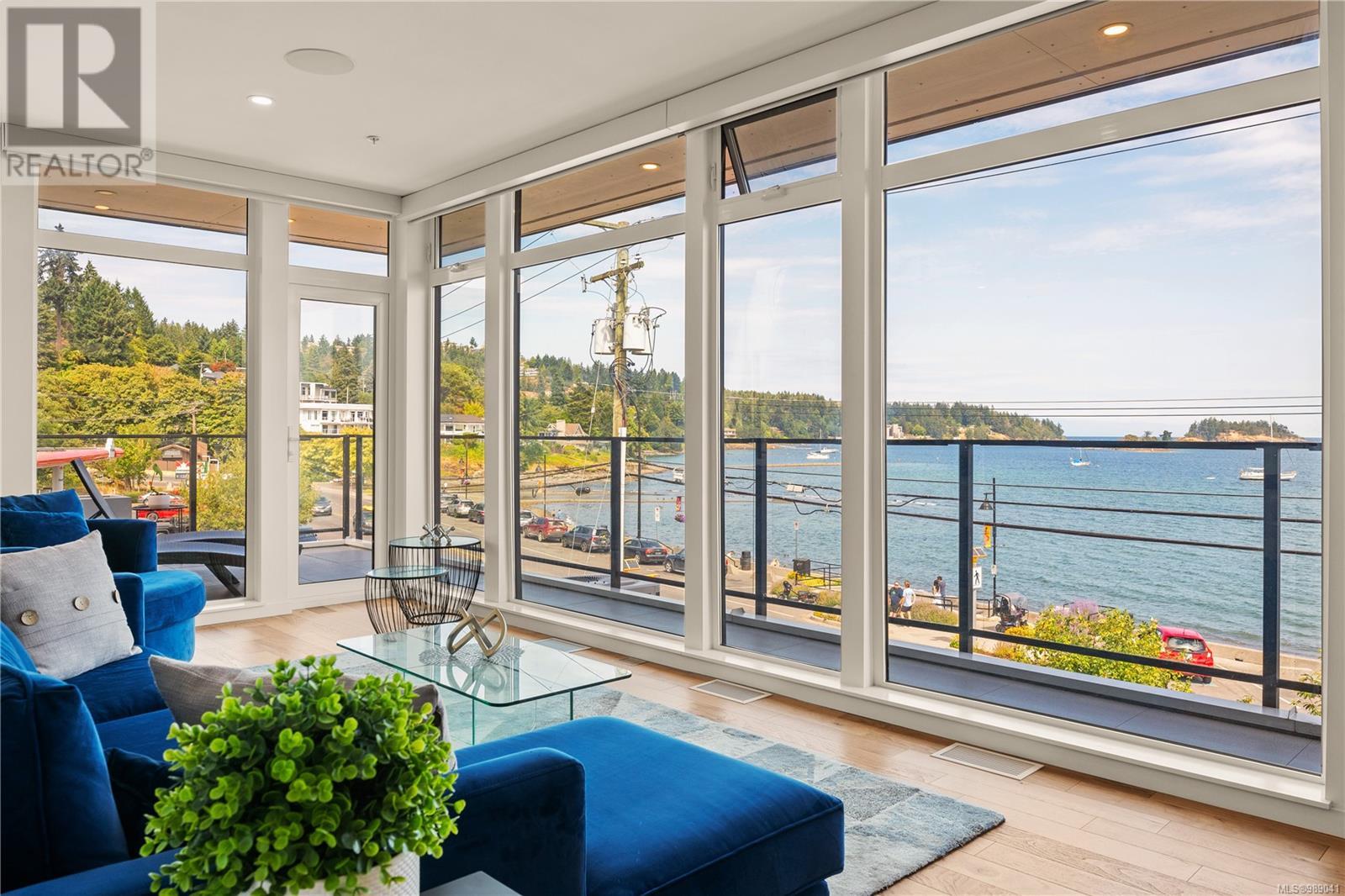 101 2835 Departure Bay Rd, Nanaimo real estate listing 989041