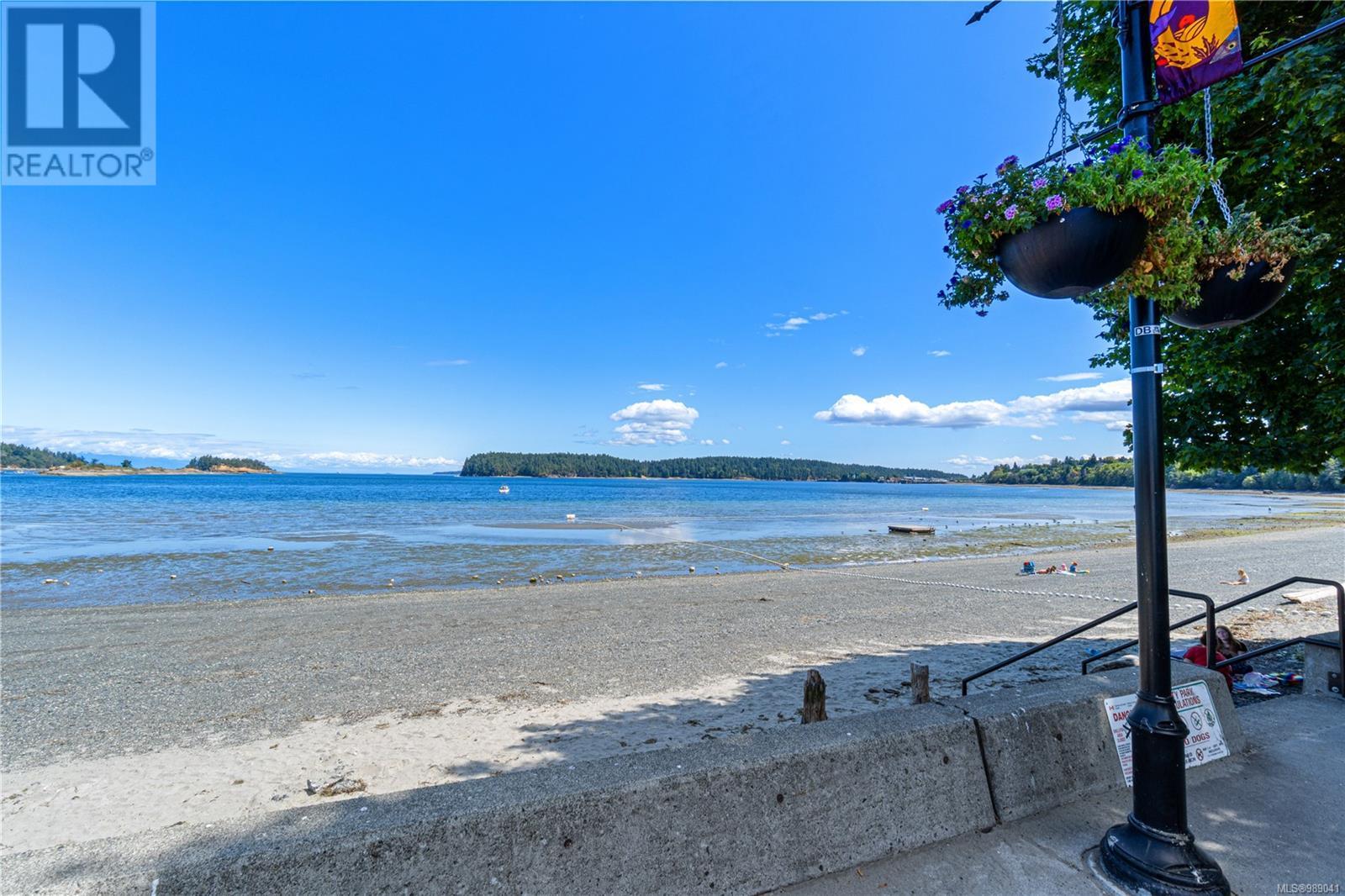 101 2835 Departure Bay Rd, Nanaimo real estate listing 989041