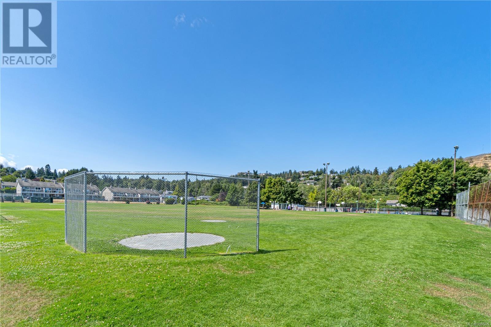 101 2835 Departure Bay Rd, Nanaimo real estate listing 989041